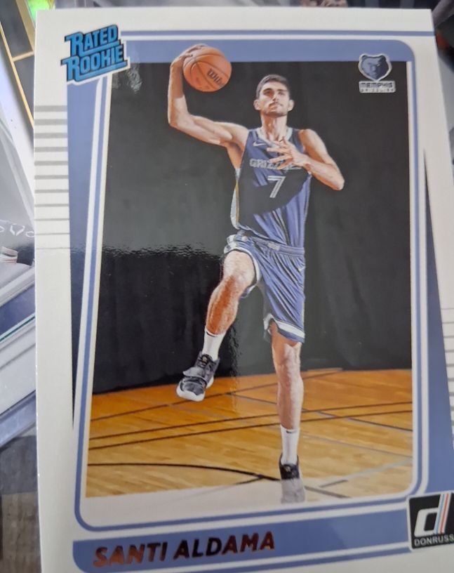 2021-22 Donruss #226 Santi Aldama Rated Rookie Memphis Grizzlies — front