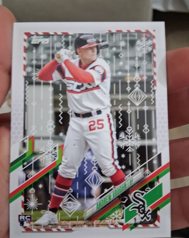 2021 Topps Holiday #HW112 Andrew Vaughn — front