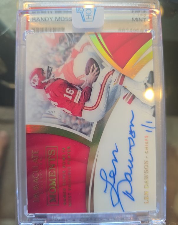 2019 Panini Immaculate Moments #IM-LD Len Dawson — front