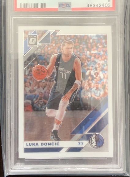 2019-20 Donruss Optic #16 Luka Dončić — front