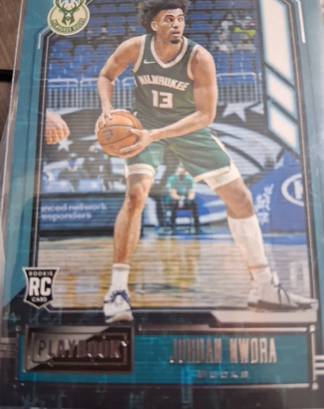 2020-21 Panini Chronicles Playbook #170 Jordan Nwora — front