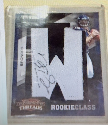 2010 Panini Threads Rookie Class Tim Tebow — front