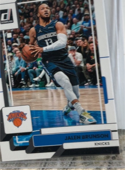 2022-23 Donruss #15 Jalen Brunson — front