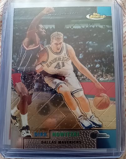 1999-00 Topps Finest #60 Dirk Nowitzki — front