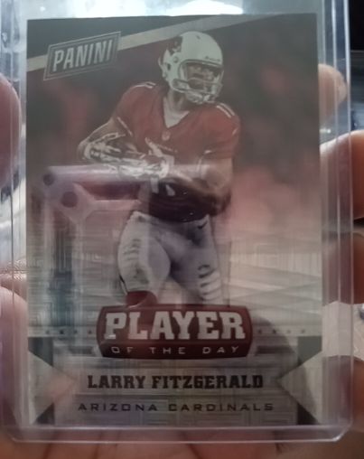 2016 Panini Player of the Day #6 Larry Fitzgerald — front