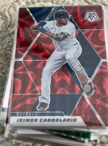 2021 Panini Mosaic Reactive Red #157 Jeimer Candelario — front