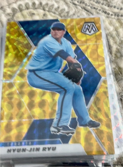 2021 Panini Mosaic #178 Hyun-Jin Ryu — front