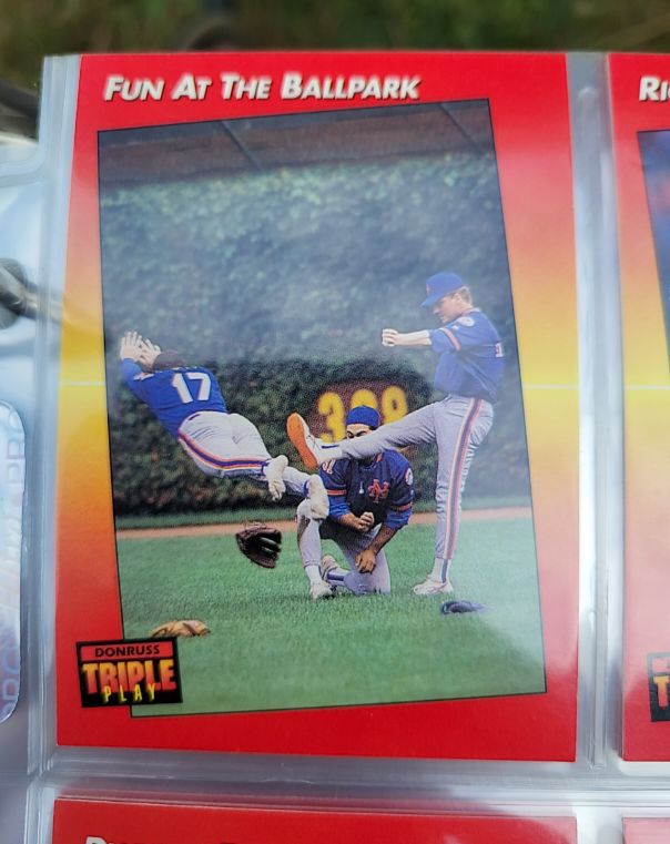 1992 Donruss Triple Play #64 Fun At The Ballpark David Cone — front