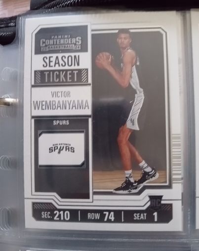2023-24 Panini Contenders Season Ticket #11 Victor Wembanyama — front