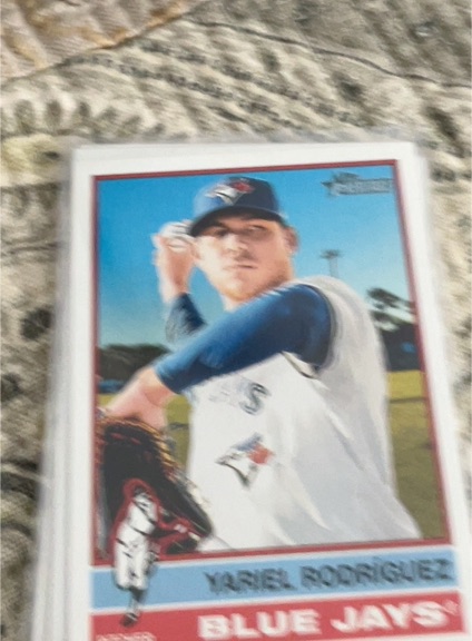 2025 Topps Heritage #357 Yariel Rodriguez — front