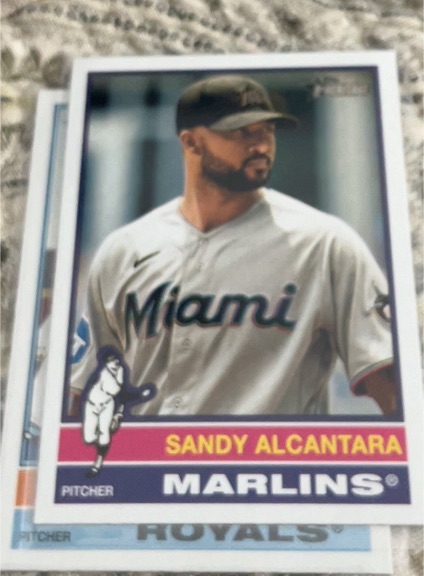 2025 Topps Heritage #161 Sandy Alcantara — front