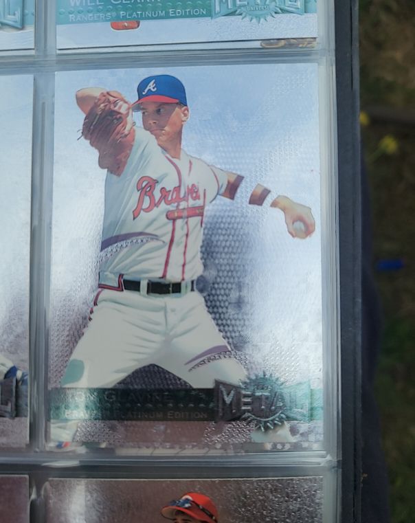 1996 Metal Universe #127 Tom Glavine Platinum Edition — front