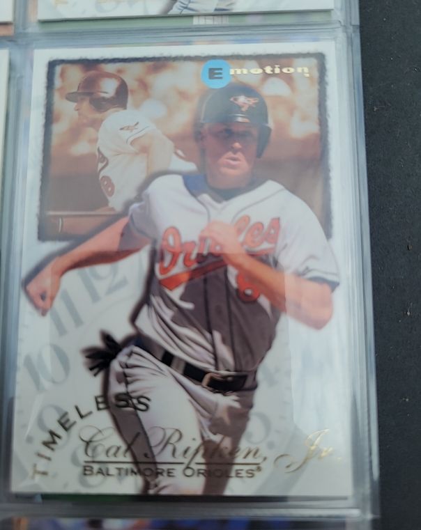 1995 Fleer Emotion #15 Cal Ripken Jr. — front