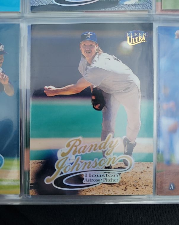 1999 Fleer Ultra #166 Randy Johnson — front