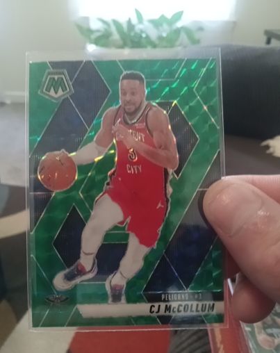 2019-20 Panini Mosaic #146 CJ McCollum — front