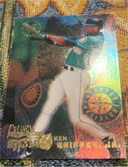 1995 Topps Stadium Club #9 Ken Griffey Jr. Crunch Time — front