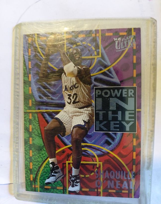 1994-95 Fleer Ultra #7 Shaquille O'Neal Power in the Key — front