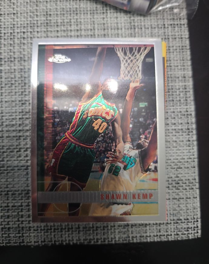 1997-98 Topps Chrome #92 Shawn Kemp — front