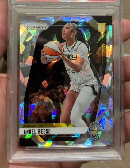 2024 Panini Prizm WNBA #10 Angel Reese — front
