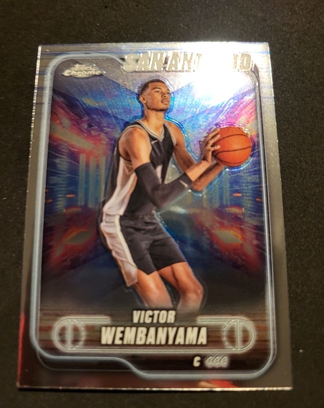 2024-25 Topps Chrome #193 Victor Wembanyama — front