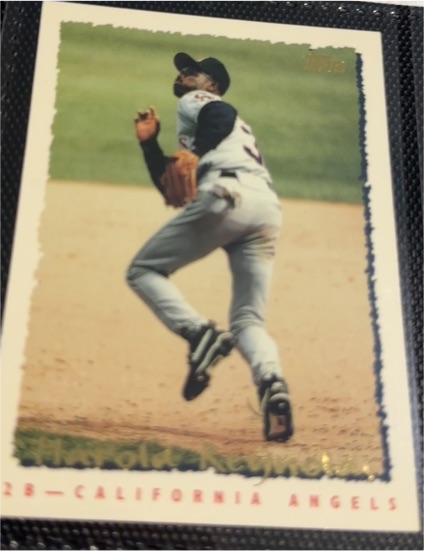 1995 Topps #69 Harold Reynolds — front