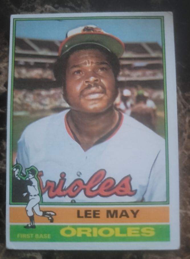 1976 Topps #210 Lee May — front