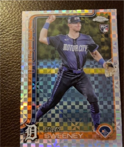 2025 Topps Chrome #6 Trey Sweeney — front