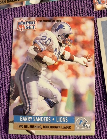 1991 Pro Set #10 Barry Sanders — front