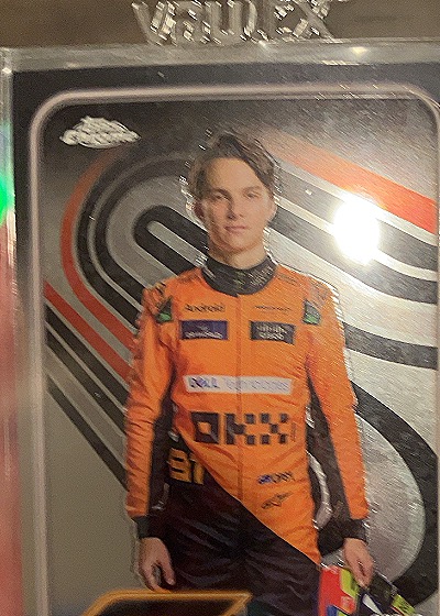 2024 Topps Chrome Formula 1 #8 Oscar Piastri — front