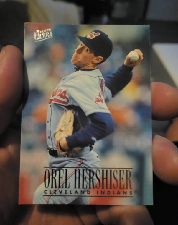 1996 Fleer Ultra #422 Orel Hershiser — front