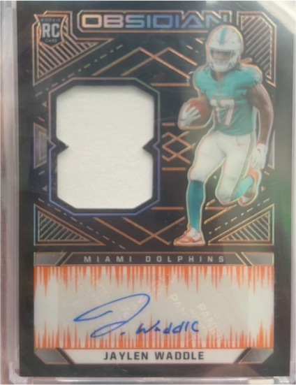 2021 Panini Obsidian #213 Jaylen Waddle — front