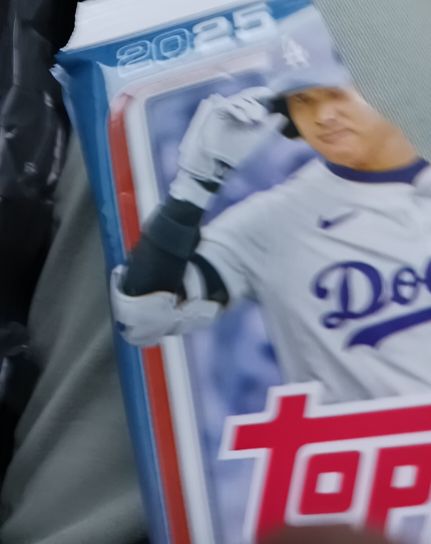 2025 Topps Series 2 Baseball Dodgers #17 — front