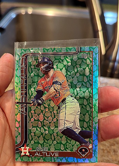 2025 Topps Series 1 #9 Jose Altuve — front