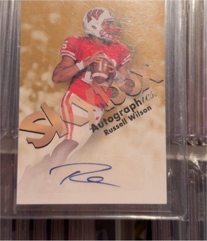 2012 Fleer Retro 1998 Autographics #98AU-RW Russell Wilson — front