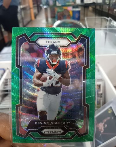 2023 Panini Prizm #119 Devin Singletary — front
