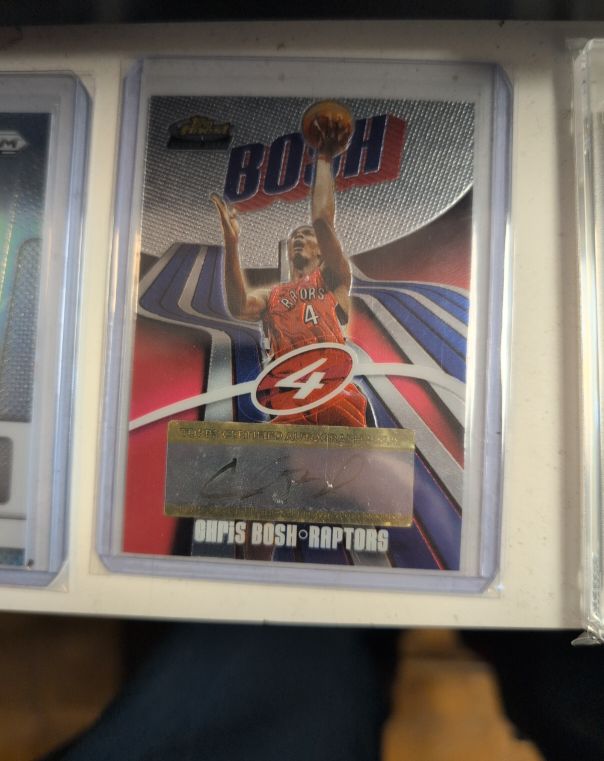 2003-04 Topps Finest #4 Chris Bosh Rookie Autograph — front