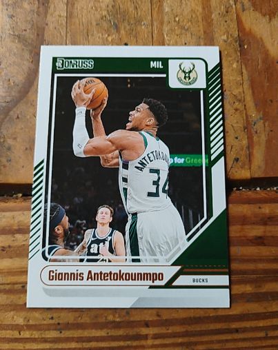 2024-25 Panini Donruss #172 Giannis Antetokounmpo — front