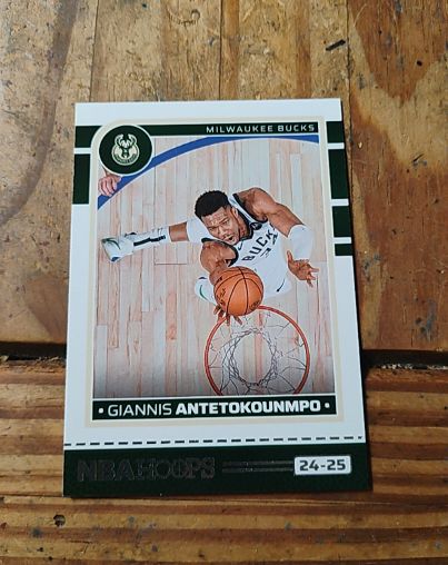 2024 Panini NBA Hoops #24-25 Giannis Antetokounmpo — front