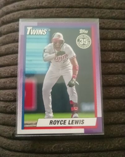 2025 Topps Series 2 1990 35th Anniversary Royce Lewis Minnesota Twins #90B2-1 — front