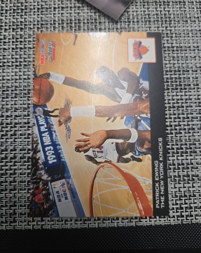 1993-94 NBA Hoops Scoops #HS18 Patrick Ewing — front