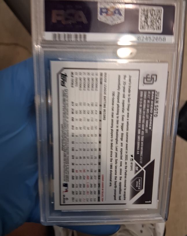 2023 Topps #1 Juan Soto — front