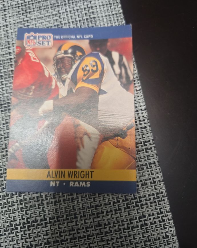 1990 Pro Set #556 Alvin Wright — front