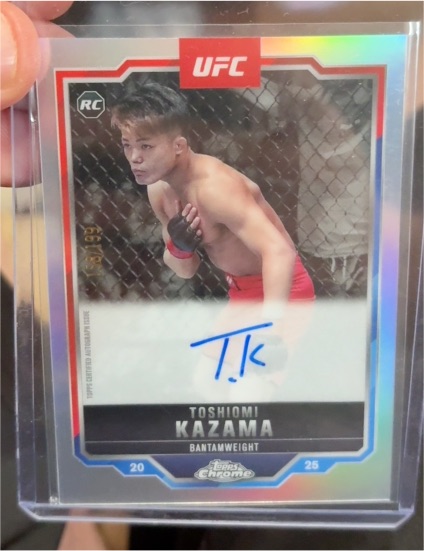 2025 Topps Chrome UFC #CRA-TK Toshiomi Kazama Rookie Auto — front
