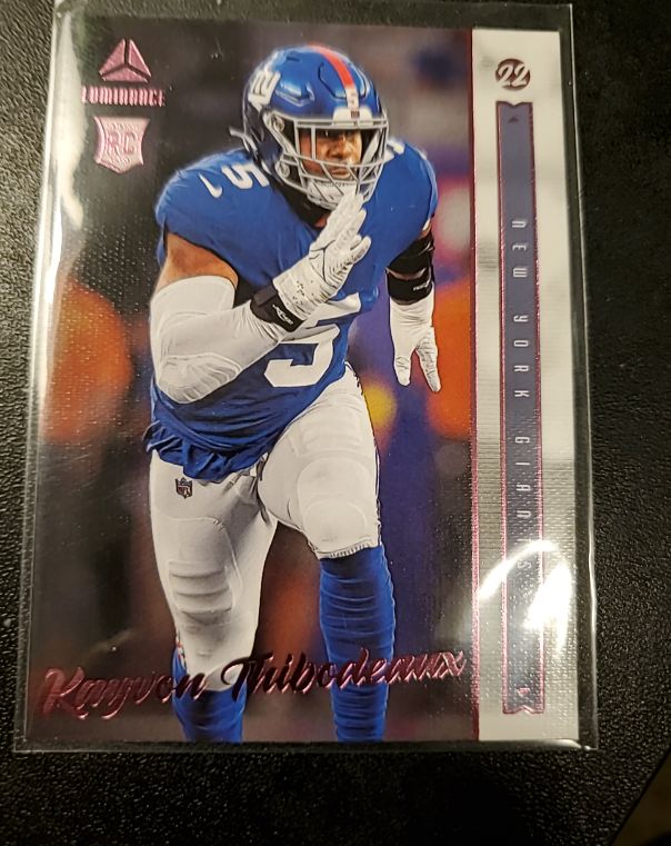 2022 Panini Chronicles Luminance #214 Kayvon Thibodeaux — front