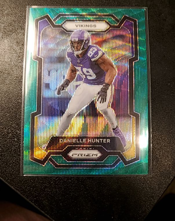 2023 Panini Prizm #193 Danielle Hunter — front