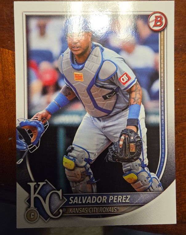 2025 Bowman #34 Salvador Perez — front