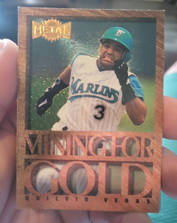 1996 Fleer Metal Universe Mining for Gold #12 Quilvio Veras — front