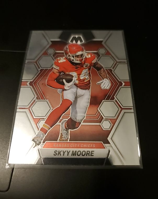 2023 Panini Mosaic Football #111 Skyy Moore — front