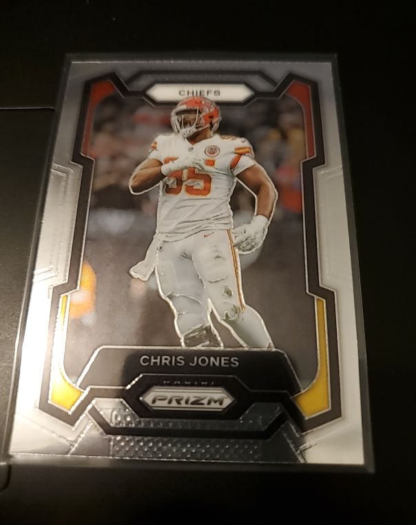 2023 Panini Prizm #142 Chris Jones — front