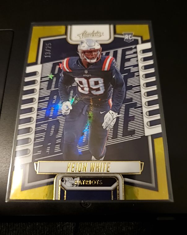 2023 Panini Absolute #137 Keion White — front